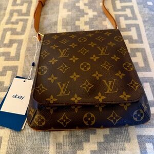 Vintage Louis Vuitton Musette shoulder bag